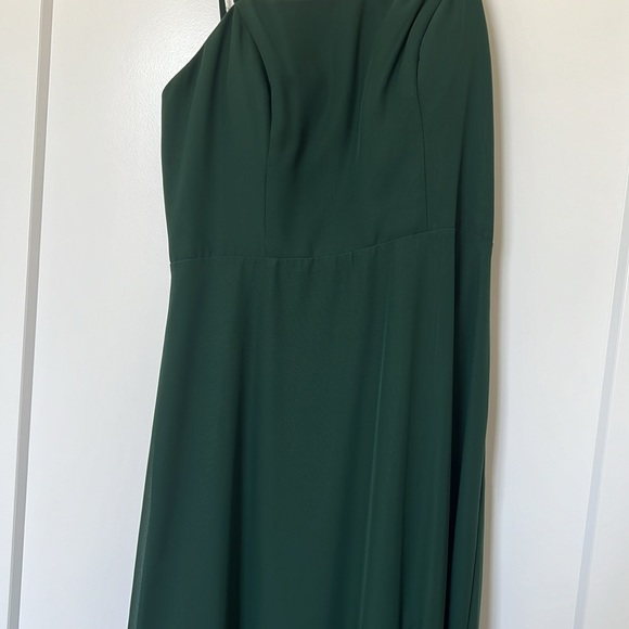 HUNTER GREEN FORMAL DRESS - Picture 4 of 6